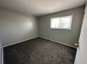 72 W Xenia St in Jamestown, OH - Building Photo - Building Photo