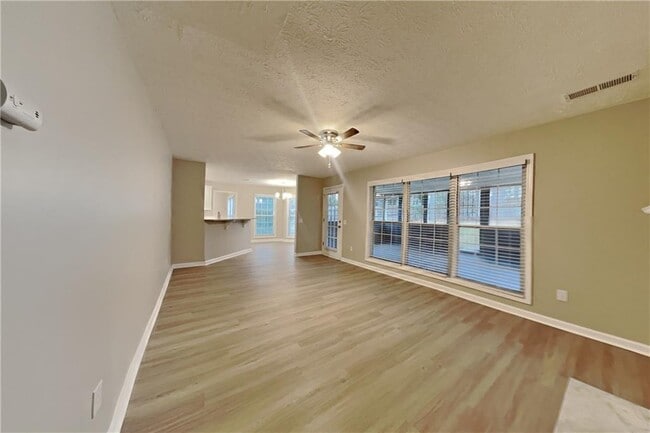 1464 Claredon Dr NW in Lawrenceville, GA - Building Photo - Building Photo