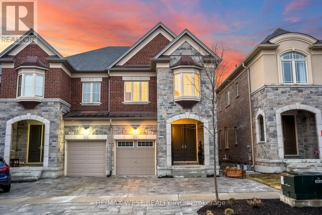 property at 30 Drizzel Cres