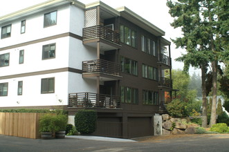 4300 35th Ave W in Seattle, WA - Foto de edificio - Other