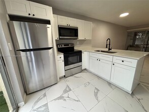 3203 NW 5th Terrace in Pompano Beach, FL - Building Photo - Building Photo