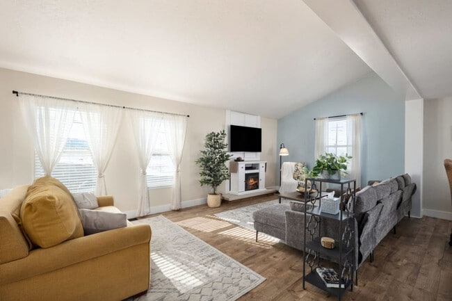 515 E 700 S in Mt Pleasant, UT - Building Photo - Building Photo