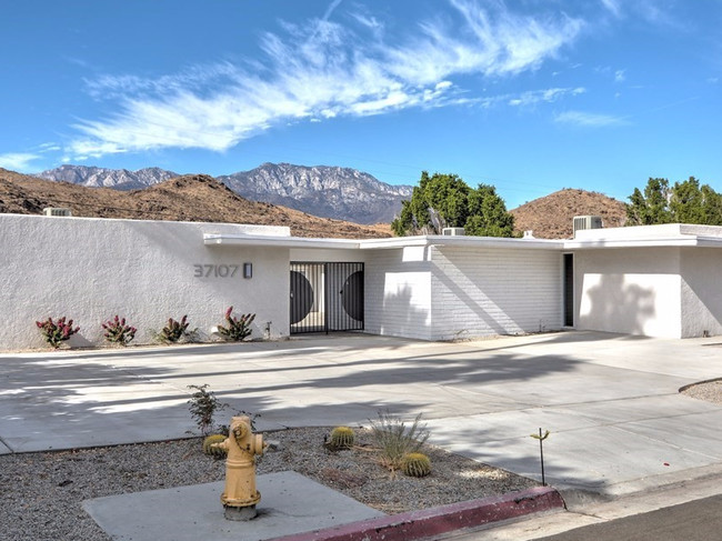 37107 Bankside Dr in Cathedral City, CA - Building Photo - Other