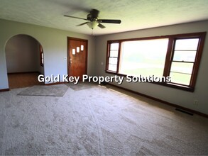 632 W 300 N in Anderson, IN - Building Photo - Building Photo