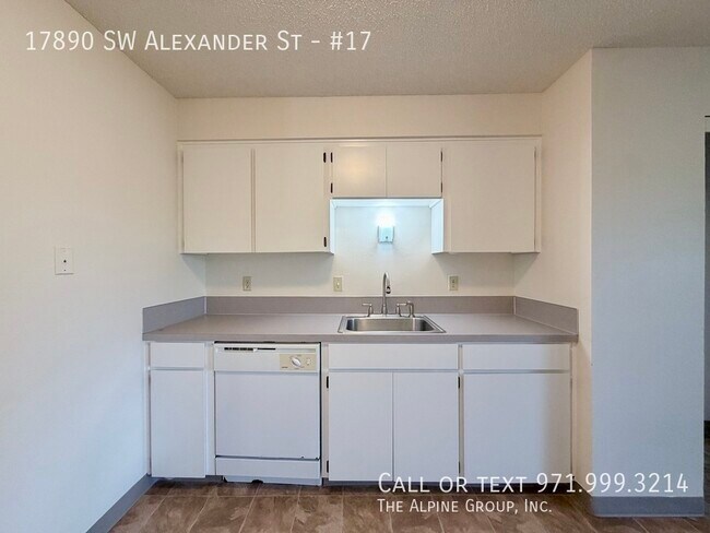 17890 SW Alexander St in Beaverton, OR - Building Photo - Building Photo