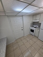 6980 NW 186th St in Hialeah, FL - Building Photo - Building Photo