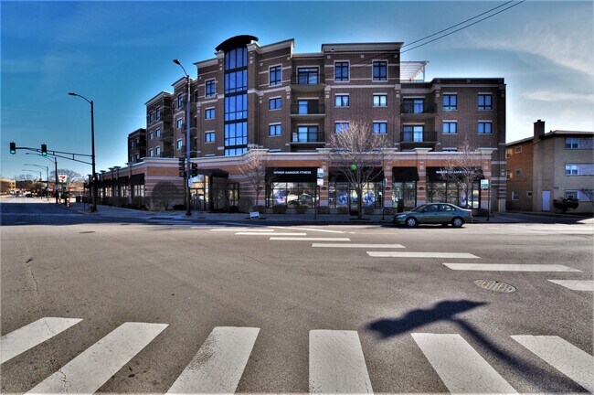 5588 N Lincoln Ave in Chicago, IL - Building Photo - Building Photo