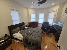 125 Liberty Rd, Unit 1 in Somerville, MA - Building Photo