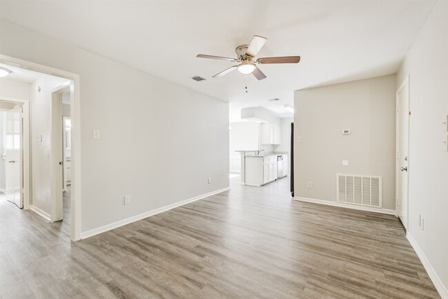 property at 2714 Foliage Green Dr