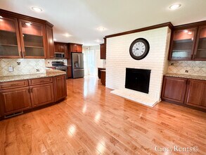 6463 Oldbarn Ct in Cincinnati, OH - Foto de edificio - Building Photo