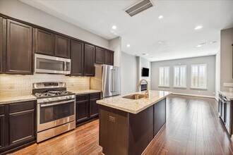 5118 Larkin St in Houston, TX - Building Photo - Building Photo