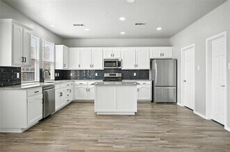 6337 Mystic Falls Dr in Fort Worth, TX - Building Photo - Building Photo