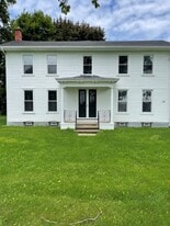 24 Brooks Rd in West Henrietta, NY - Building Photo