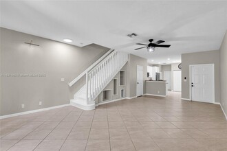 4137 Briar Ln in Weston, FL - Building Photo - Building Photo