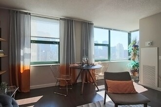 77 N Clark St in Chicago, IL - Building Photo - Building Photo
