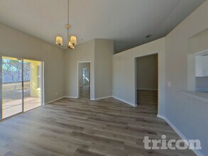 217 Lakeway Ln in Apollo Beach, FL - Building Photo - Building Photo