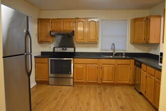 17129 Briardale Rd in Rockville, MD - Building Photo - Building Photo