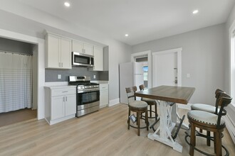 553 Dorchester Ave, Unit 2 in Boston, MA - Building Photo - Building Photo