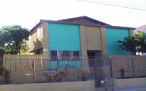 521 S Breed St in Los Angeles, CA - Building Photo