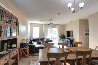 953 Musgrass Cir in West Melbourne, FL - Building Photo - Building Photo