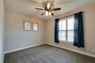 910 White Marlin Dr in Burleson, TX - Building Photo - Building Photo