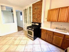 492 Monmouth St in Jersey City, NJ - Building Photo - Building Photo
