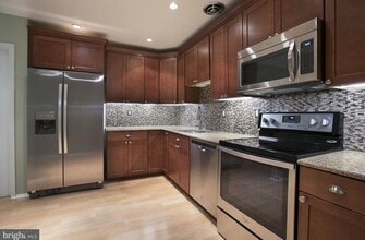 19635 Brassie Pl in Montgomery Village, MD - Building Photo - Building Photo