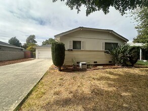 6718 21st Street in Sacramento, CA - Building Photo - Building Photo