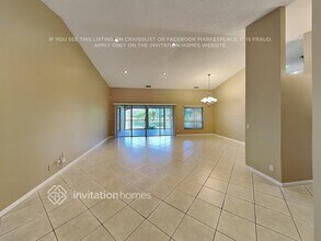 8693 Eagle Run Dr in Boca Raton, FL - Building Photo - Building Photo