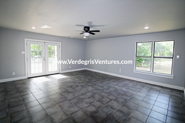property at 3420 Kenwood Ave