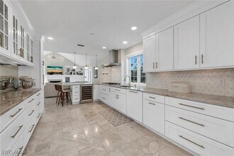 13223 White Violet Dr in Naples, FL - Building Photo - Building Photo