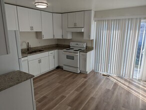 9038 S Goddard Cir in West Jordan, UT - Building Photo - Building Photo