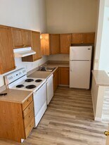 1307-1309 Holly St in Nampa, ID - Building Photo