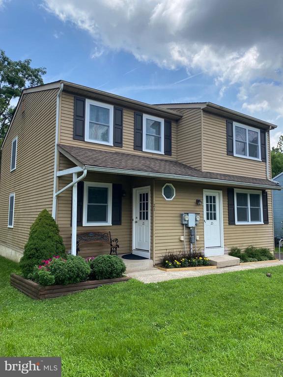 property at 21 Winard Cir