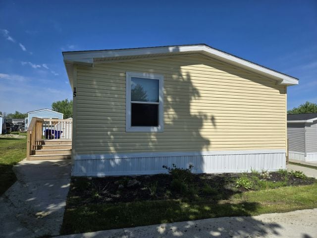 property at 15 N Roxbury Dr