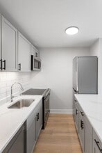The Duplex Tower in Chicago, IL - Building Photo - Building Photo