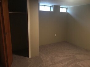 14704 Wheeler Rd in Maple Heights, OH - Building Photo - Building Photo