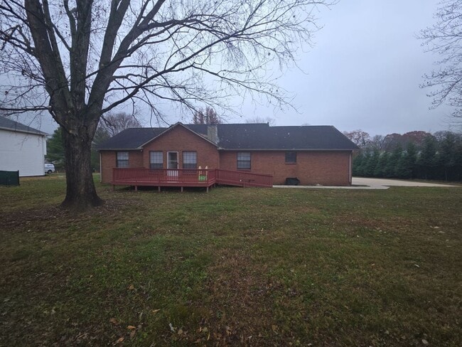 2729 Churchill Dr in Cookeville, TN - Building Photo - Building Photo