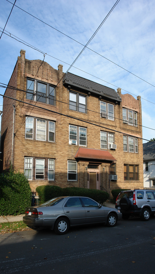 37-39 Sherman Ave in Yonkers, NY - Building Photo - Building Photo