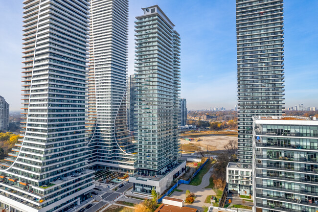 Jade Waterfront Condos in Toronto, ON - Building Photo - Primary Photo