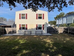114 88th St, Unit A in Virginia Beach, VA - Building Photo - Building Photo