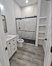 513 Sabine St in Lockhart, TX - Building Photo - Building Photo