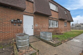 2872 Howey Rd in Columbus, OH - Building Photo - Building Photo