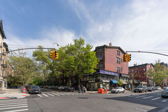 810 Union Street in Brooklyn, NY - Building Photo - Building Photo