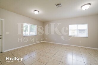 10131 W Indigo St in Miami, FL - Building Photo - Building Photo