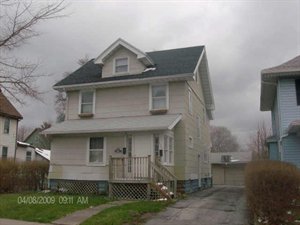 2184 E Main St in Rochester, NY - Building Photo