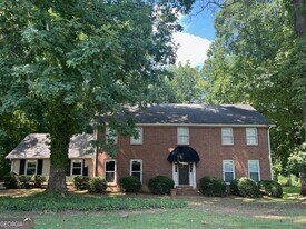 1222 Trahlyta Terrace in Morrow, GA - Building Photo