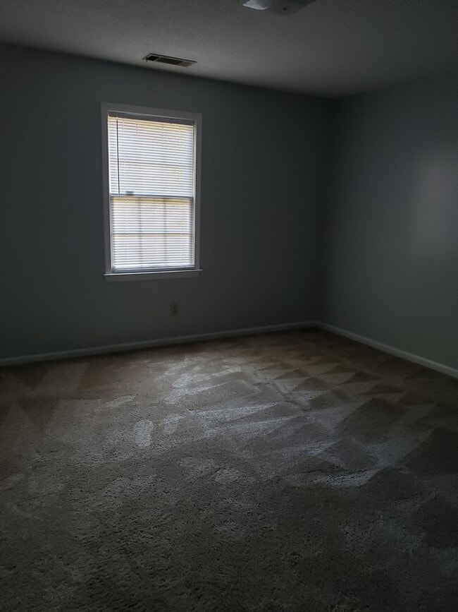 333 Wrenfield Rd