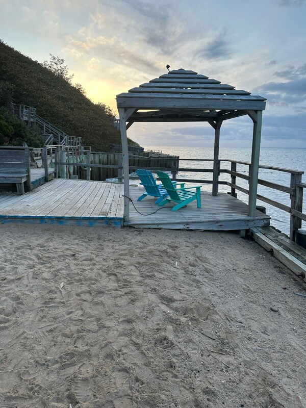 property at 19 Oceanside Dr