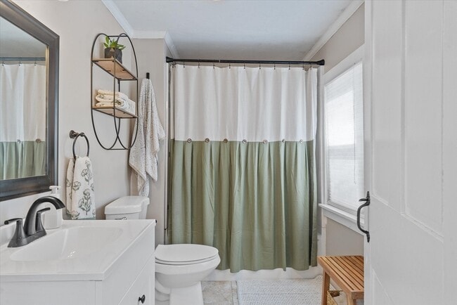 107 Boston Rd in Sutton, MA - Building Photo - Building Photo